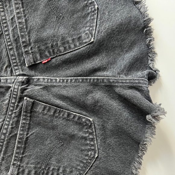 Vintage 1990s Faded Black Levi's Denim Jean Shorts - Picture 5 of 8